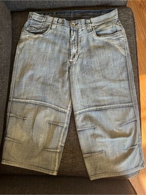 Y2K Point Zero Light Wash Below The Knee Baggy Denim Jean Shorts
